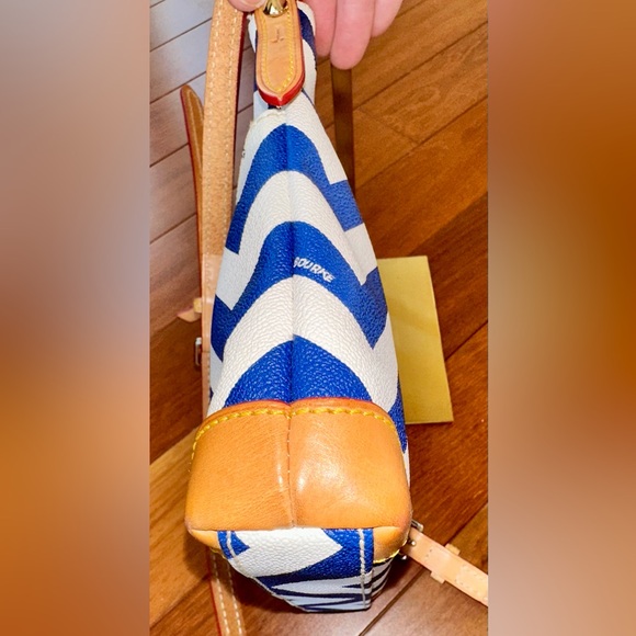 Dooney & Bourke Navy and White Chevron Crossbody Bag - Picture 9 of 13